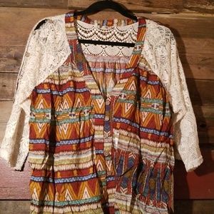 Gimmicks by BKE flowy top